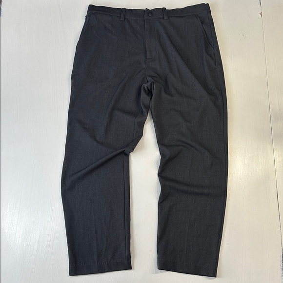 Quince Ultra-Stretch 24/7 Smart Chino, Dark Charcoal, 36x28 - Picture 1 of 10
